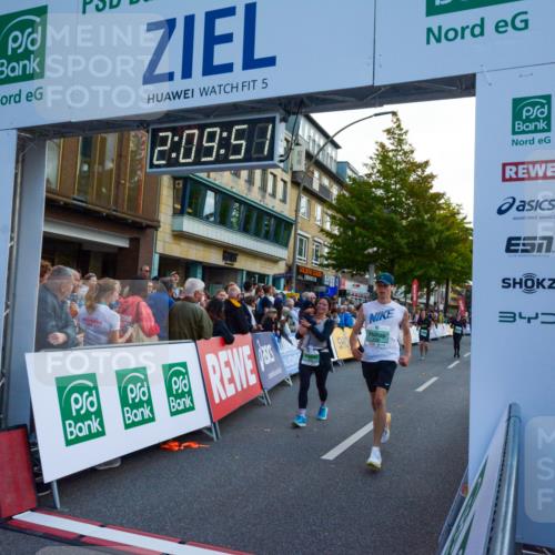 20.09.2026 - PSD Bank Halbmarathon LAZAROV Photography http://msf.ph/oto/10554742 20.09.2026 12:09:50 Ziel 1772, 1923, 2004, 2018, 2434, 2599, 4185, 4196, 4703, 4715 meine-sportfotos.de