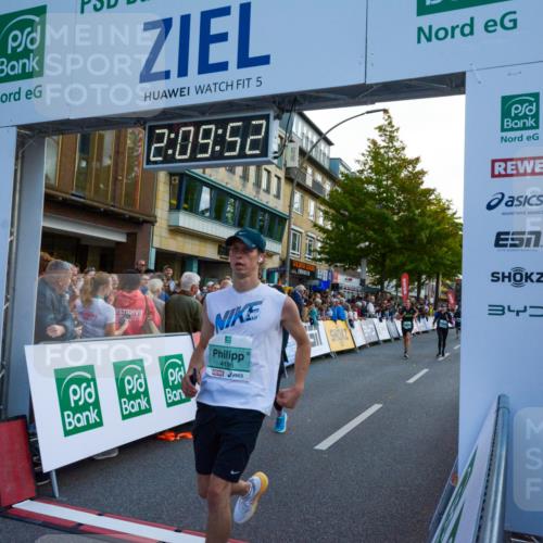 20.09.2026 - PSD Bank Halbmarathon LAZAROV Photography http://msf.ph/oto/10554744 20.09.2026 12:09:51 Ziel 1772, 1923, 2004, 2018, 2434, 2599, 4185, 4196, 4703, 4715 meine-sportfotos.de