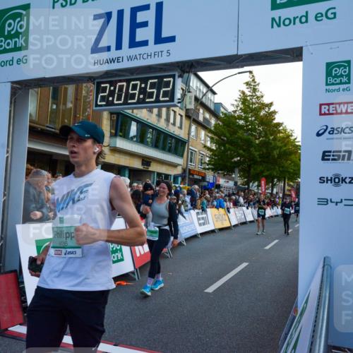20.09.2026 - PSD Bank Halbmarathon LAZAROV Photography http://msf.ph/oto/10554746 20.09.2026 12:09:52 Ziel 1772, 1923, 2004, 2018, 2434, 2497, 2599, 4185, 4196, 4703, 4715 meine-sportfotos.de