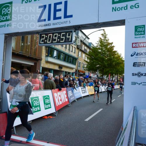 20.09.2026 - PSD Bank Halbmarathon LAZAROV Photography http://msf.ph/oto/10554752 20.09.2026 12:09:53 Ziel 1772, 1923, 2004, 2018, 2434, 2497, 2599, 4185, 4196, 4703, 4715 meine-sportfotos.de