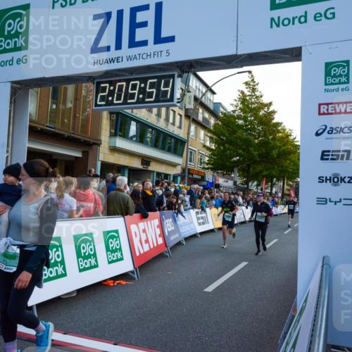 20.09.2026 - PSD Bank Halbmarathon LAZAROV Photography http://msf.ph/oto/10554753 20.09.2026 12:09:53 Ziel 1772, 1923, 2004, 2018, 2434, 2497, 2599, 4185, 4196, 4703, 4715 meine-sportfotos.de