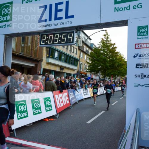 20.09.2026 - PSD Bank Halbmarathon LAZAROV Photography http://msf.ph/oto/10554754 20.09.2026 12:09:53 Ziel 1772, 1923, 2004, 2018, 2434, 2497, 2599, 4185, 4196, 4703, 4715 meine-sportfotos.de