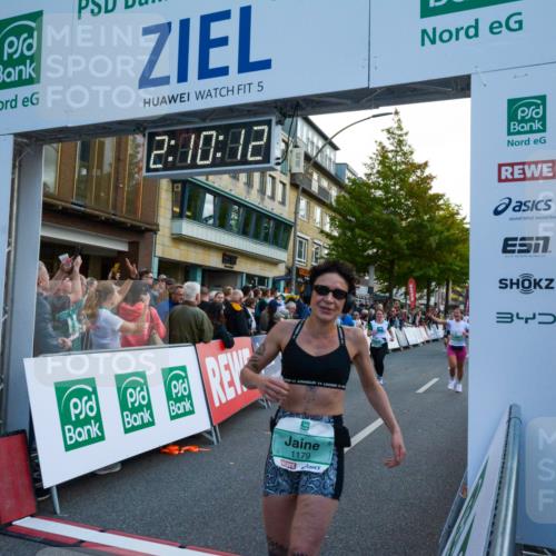 20.09.2026 - PSD Bank Halbmarathon LAZAROV Photography http://msf.ph/oto/10554797 20.09.2026 12:10:12 Ziel 1075, 1076, 1179, 1180, 1878, 1942, 2163, 2278, 2667, 2826, 2963, 3338, 3391, 3742, 3897, 4301, 4397, 4490 meine-sportfotos.de