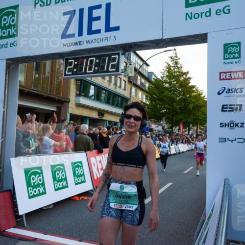 20.09.2026 - PSD Bank Halbmarathon LAZAROV Photography http://msf.ph/oto/10554798 20.09.2026 12:10:12 Ziel 1075, 1076, 1179, 1180, 1878, 1942, 2163, 2278, 2667, 2826, 2963, 3338, 3391, 3742, 3897, 4301, 4397, 4490 meine-sportfotos.de