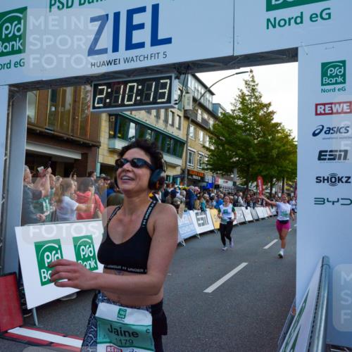 20.09.2026 - PSD Bank Halbmarathon LAZAROV Photography http://msf.ph/oto/10554800 20.09.2026 12:10:12 Ziel 1075, 1076, 1179, 1180, 1878, 1942, 2163, 2278, 2667, 2826, 2963, 3338, 3391, 3742, 3897, 4301, 4397, 4490 meine-sportfotos.de