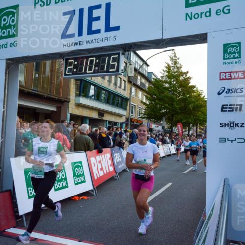 20.09.2026 - PSD Bank Halbmarathon LAZAROV Photography http://msf.ph/oto/10554801 20.09.2026 12:10:14 Ziel 1075, 1076, 1179, 1878, 1942, 2163, 2278, 2826, 2963, 3338, 3391, 3742, 3897, 4301, 4490 meine-sportfotos.de
