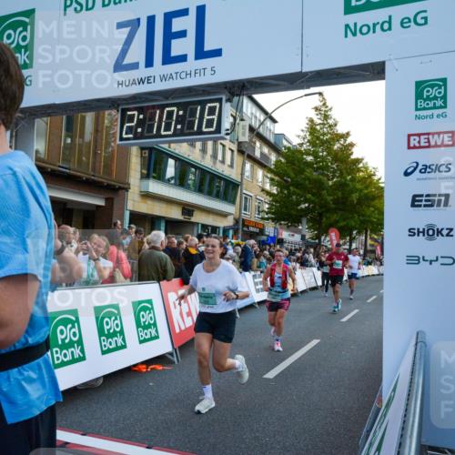 20.09.2026 - PSD Bank Halbmarathon LAZAROV Photography http://msf.ph/oto/10554813 20.09.2026 12:10:18 Ziel 1075, 1076, 1878, 2163, 2826, 3391, 3742, 3897, 4301, 4490, 4576, 4577 meine-sportfotos.de