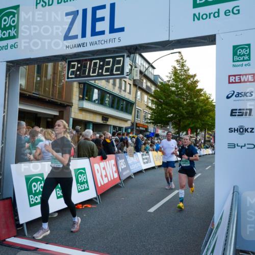 20.09.2026 - PSD Bank Halbmarathon LAZAROV Photography http://msf.ph/oto/10554826 20.09.2026 12:10:21 Ziel 1075, 1076, 1878, 2163, 2826, 3391, 3742, 3897, 4576, 4577 meine-sportfotos.de