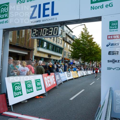 20.09.2026 - PSD Bank Halbmarathon LAZAROV Photography http://msf.ph/oto/10554848 20.09.2026 12:10:29 Ziel 1878, 1984, 2767, 2768, 3410, 4316, 4328, 4576, 4577, 4611 meine-sportfotos.de