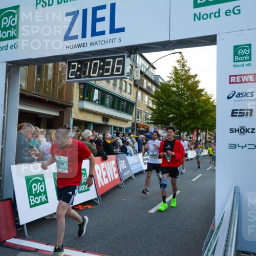 20.09.2026 - PSD Bank Halbmarathon LAZAROV Photography http://msf.ph/oto/10554849 20.09.2026 12:10:35 Ziel 1037, 1303, 1984, 2767, 2768, 3410, 3472, 3829, 4024, 4083, 4316, 4328, 4611 meine-sportfotos.de