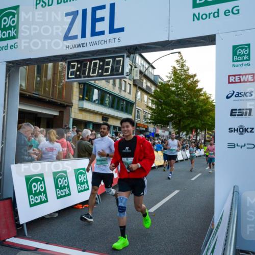 20.09.2026 - PSD Bank Halbmarathon LAZAROV Photography http://msf.ph/oto/10554854 20.09.2026 12:10:36 Ziel 1037, 1303, 1984, 2767, 2768, 3410, 3472, 3829, 4024, 4083, 4316, 4328, 4611 meine-sportfotos.de