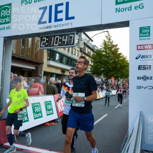 20.09.2026 - PSD Bank Halbmarathon LAZAROV Photography http://msf.ph/oto/10554891 20.09.2026 12:10:46 Ziel 1037, 1303, 1569, 1984, 2072, 2767, 2768, 3122, 3472, 3475, 3829, 4024, 4083, 4186, 4530, 4701 meine-sportfotos.de