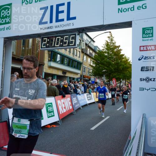 20.09.2026 - PSD Bank Halbmarathon LAZAROV Photography http://msf.ph/oto/10554910 20.09.2026 12:10:54 Ziel 1569, 1756, 2072, 2335, 2359, 3122, 3344, 3396, 3405, 3475, 3680, 3752, 3877, 4186, 4530, 4701 meine-sportfotos.de
