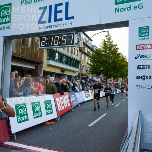 20.09.2026 - PSD Bank Halbmarathon LAZAROV Photography http://msf.ph/oto/10554917 20.09.2026 12:10:57 Ziel 1569, 1756, 2335, 2359, 2602, 2610, 3344, 3396, 3405, 3475, 3680, 3752, 3877, 4186, 4401, 4402, 4530 meine-sportfotos.de