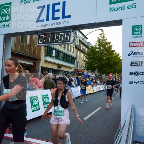 20.09.2026 - PSD Bank Halbmarathon LAZAROV Photography http://msf.ph/oto/10554936 20.09.2026 12:11:03 Ziel 1752, 1756, 2335, 2359, 2602, 2610, 3344, 3396, 3405, 3680, 3752, 3877, 4401, 4402 meine-sportfotos.de