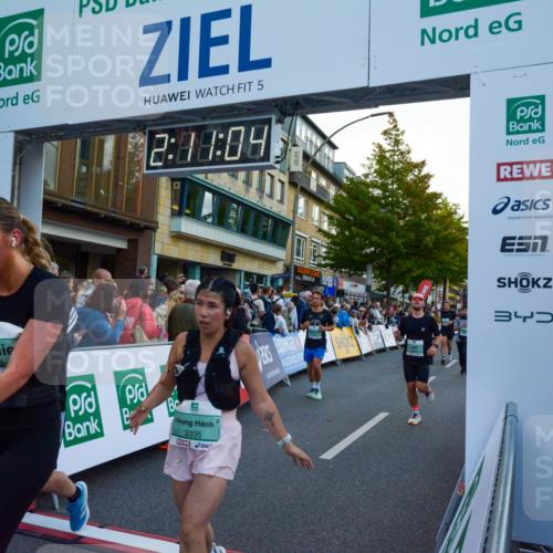 20.09.2026 - PSD Bank Halbmarathon LAZAROV Photography http://msf.ph/oto/10554937 20.09.2026 12:11:03 Ziel 1752, 1756, 2335, 2359, 2602, 2610, 3344, 3396, 3405, 3680, 3752, 3877, 4401, 4402 meine-sportfotos.de