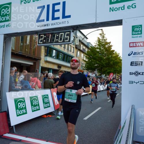 20.09.2026 - PSD Bank Halbmarathon LAZAROV Photography http://msf.ph/oto/10554940 20.09.2026 12:11:05 Ziel 1752, 1756, 2335, 2359, 2602, 2610, 3344, 3396, 3405, 3680, 3752, 3877, 4401, 4402 meine-sportfotos.de