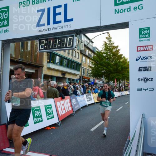 20.09.2026 - PSD Bank Halbmarathon LAZAROV Photography http://msf.ph/oto/10554960 20.09.2026 12:11:09 Ziel 1752, 1756, 2335, 2359, 2602, 2610, 3405, 3752, 4401, 4402 meine-sportfotos.de