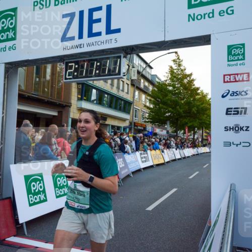 20.09.2026 - PSD Bank Halbmarathon LAZAROV Photography http://msf.ph/oto/10554964 20.09.2026 12:11:10 Ziel 1752, 2602, 2610, 2719, 3405, 3752, 4401, 4402 meine-sportfotos.de