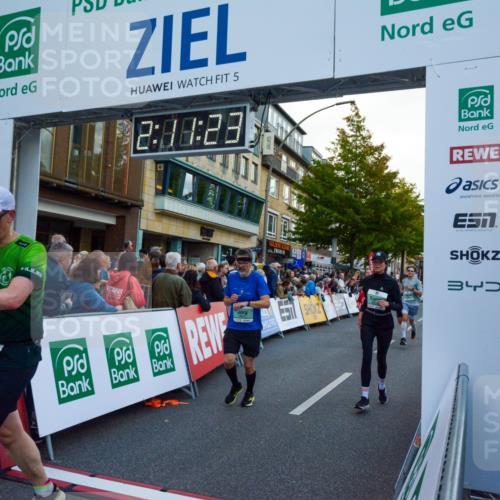 20.09.2026 - PSD Bank Halbmarathon LAZAROV Photography http://msf.ph/oto/10554970 20.09.2026 12:11:22 Ziel 1267, 1478, 2357, 2368, 2719, 2739, 2893, 3145, 3172, 3261, 3814, 4452 meine-sportfotos.de