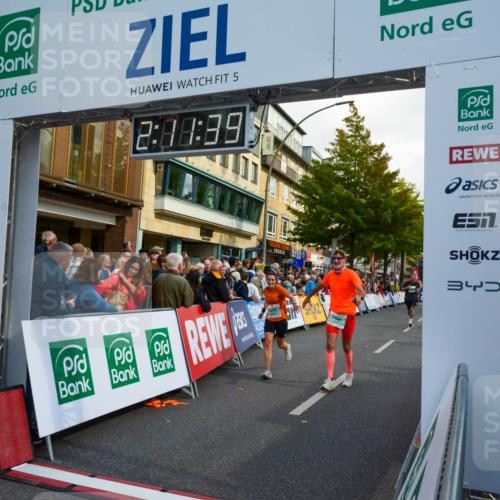 20.09.2026 - PSD Bank Halbmarathon LAZAROV Photography http://msf.ph/oto/10555014 20.09.2026 12:11:38 Ziel 1579, 2081, 2243, 2475, 3094, 3172, 3210, 3853, 3854, 4129, 4452 meine-sportfotos.de
