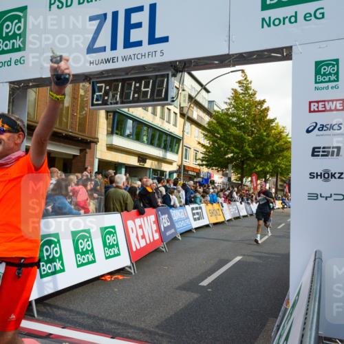 20.09.2026 - PSD Bank Halbmarathon LAZAROV Photography http://msf.ph/oto/10555020 20.09.2026 12:11:40 Ziel 1579, 1858, 2081, 2243, 2475, 3094, 3210, 3853, 3854, 4129, 4452 meine-sportfotos.de