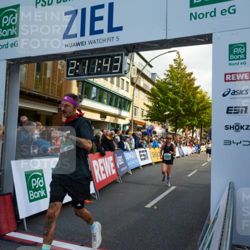 20.09.2026 - PSD Bank Halbmarathon LAZAROV Photography http://msf.ph/oto/10555025 20.09.2026 12:11:43 Ziel 1579, 1858, 2081, 2243, 3094, 3210, 4129 meine-sportfotos.de