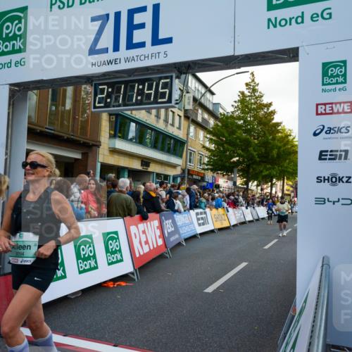 20.09.2026 - PSD Bank Halbmarathon LAZAROV Photography http://msf.ph/oto/10555033 20.09.2026 12:11:45 Ziel 1858, 2081, 2243, 3094, 3210, 4129 meine-sportfotos.de