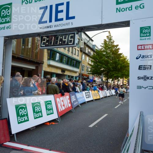 20.09.2026 - PSD Bank Halbmarathon LAZAROV Photography http://msf.ph/oto/10555035 20.09.2026 12:11:45 Ziel 1858, 2081, 2243, 3094, 3210, 4129 meine-sportfotos.de