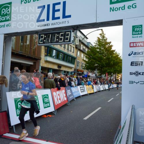 20.09.2026 - PSD Bank Halbmarathon LAZAROV Photography http://msf.ph/oto/10555045 20.09.2026 12:11:52 Ziel 1858, 3017, 3210, 4375 meine-sportfotos.de