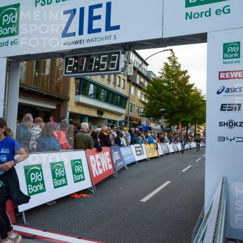 20.09.2026 - PSD Bank Halbmarathon LAZAROV Photography http://msf.ph/oto/10555047 20.09.2026 12:11:52 Ziel 1858, 3017, 3210, 4375 meine-sportfotos.de