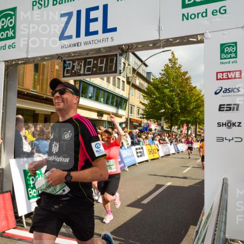 20.09.2026 - PSD Bank Halbmarathon LAZAROV Photography http://msf.ph/oto/10555131 20.09.2026 12:12:41 Ziel 1170, 1171, 2129, 2260, 2428, 2764, 2804, 2851, 3443, 4246, 4384 meine-sportfotos.de