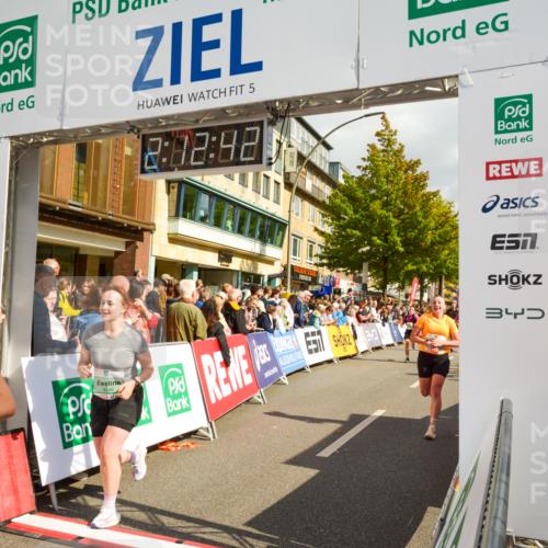 20.09.2026 - PSD Bank Halbmarathon LAZAROV Photography http://msf.ph/oto/10555135 20.09.2026 12:12:41 Ziel 1170, 1171, 2129, 2260, 2428, 2764, 2804, 2851, 3443, 4246, 4384 meine-sportfotos.de