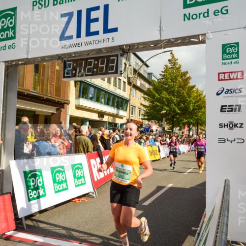20.09.2026 - PSD Bank Halbmarathon LAZAROV Photography http://msf.ph/oto/10555142 20.09.2026 12:12:42 Ziel 1170, 1171, 2129, 2260, 2428, 2764, 2804, 2851, 3443, 4246, 4384 meine-sportfotos.de