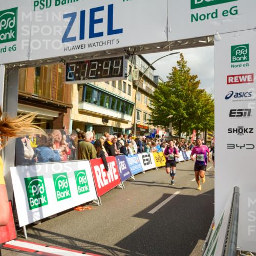 20.09.2026 - PSD Bank Halbmarathon LAZAROV Photography http://msf.ph/oto/10555146 20.09.2026 12:12:43 Ziel 1170, 1171, 1963, 2129, 2260, 2428, 2764, 2804, 2851, 3443, 3587, 4246, 4384 meine-sportfotos.de