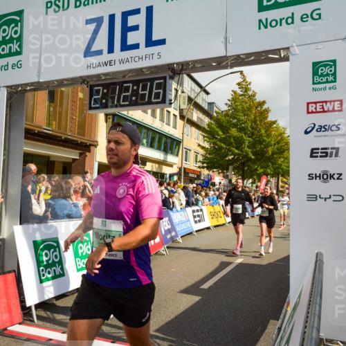 20.09.2026 - PSD Bank Halbmarathon LAZAROV Photography http://msf.ph/oto/10555150 20.09.2026 12:12:45 Ziel 1170, 1171, 1963, 2129, 2260, 2428, 2764, 2804, 2851, 3443, 3587, 4246, 4384 meine-sportfotos.de