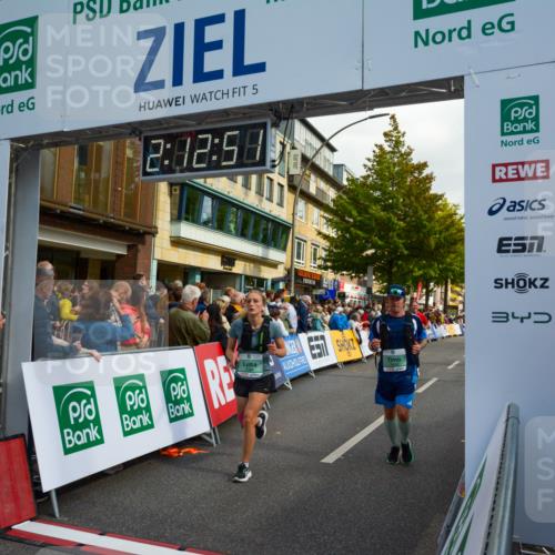 20.09.2026 - PSD Bank Halbmarathon LAZAROV Photography http://msf.ph/oto/10555167 20.09.2026 12:12:51 Ziel 1170, 1171, 1963, 2428, 2764, 2804, 3443, 3587, 4384 meine-sportfotos.de