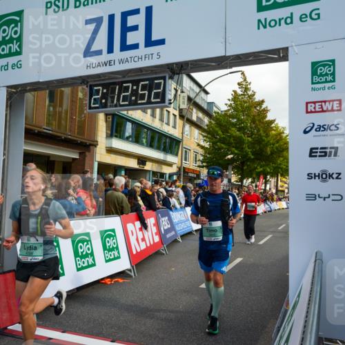 20.09.2026 - PSD Bank Halbmarathon LAZAROV Photography http://msf.ph/oto/10555170 20.09.2026 12:12:52 Ziel 1045, 1170, 1171, 1702, 1963, 2428, 3443, 3587, 4384 meine-sportfotos.de