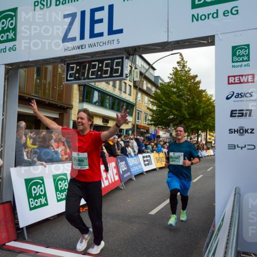 20.09.2026 - PSD Bank Halbmarathon LAZAROV Photography http://msf.ph/oto/10555176 20.09.2026 12:12:54 Ziel 1045, 1702, 1963, 2428, 3443, 3587, 4384 meine-sportfotos.de