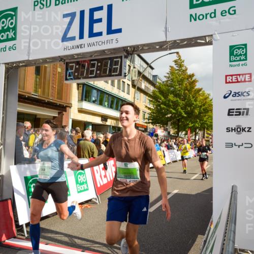 20.09.2026 - PSD Bank Halbmarathon LAZAROV Photography http://msf.ph/oto/10555216 20.09.2026 12:13:13 Ziel 1030, 1125, 1190, 1322, 1341, 2521, 3503, 3970, 3971, 4466, 4668 meine-sportfotos.de