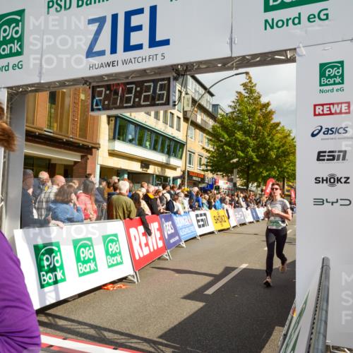 20.09.2026 - PSD Bank Halbmarathon LAZAROV Photography http://msf.ph/oto/10555239 20.09.2026 12:13:25 Ziel 1077, 1190, 1213, 1722, 3503, 4797 meine-sportfotos.de