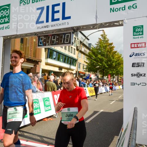 20.09.2026 - PSD Bank Halbmarathon LAZAROV Photography http://msf.ph/oto/10555391 20.09.2026 12:14:09 Ziel 1373, 1397, 1588, 1935, 2341, 2609, 3471, 3509, 3572, 4207, 4438 meine-sportfotos.de