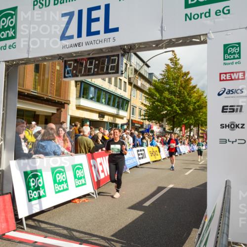 20.09.2026 - PSD Bank Halbmarathon LAZAROV Photography http://msf.ph/oto/10555398 20.09.2026 12:14:12 Ziel 1373, 1588, 1848, 1935, 2341, 2609, 3471, 3572, 4438 meine-sportfotos.de