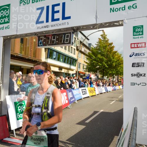 20.09.2026 - PSD Bank Halbmarathon LAZAROV Photography http://msf.ph/oto/10555417 20.09.2026 12:14:17 Ziel 1373, 1588, 1848, 2609, 3416, 3471, 3758, 4438 meine-sportfotos.de