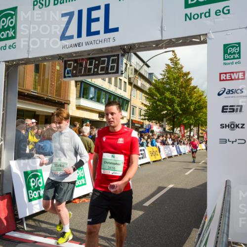 20.09.2026 - PSD Bank Halbmarathon LAZAROV Photography http://msf.ph/oto/10555434 20.09.2026 12:14:26 Ziel 1646, 1848, 2721, 2834, 3055, 3416, 3758, 3946 meine-sportfotos.de
