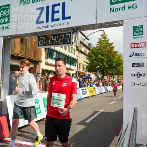 20.09.2026 - PSD Bank Halbmarathon LAZAROV Photography http://msf.ph/oto/10555435 20.09.2026 12:14:26 Ziel 1646, 1848, 2721, 2834, 3055, 3416, 3758, 3946 meine-sportfotos.de