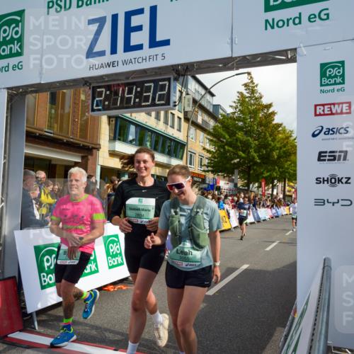20.09.2026 - PSD Bank Halbmarathon LAZAROV Photography http://msf.ph/oto/10555440 20.09.2026 12:14:31 Ziel 1501, 1646, 2415, 2721, 2834, 3055, 3416, 3498, 3758, 3946 meine-sportfotos.de