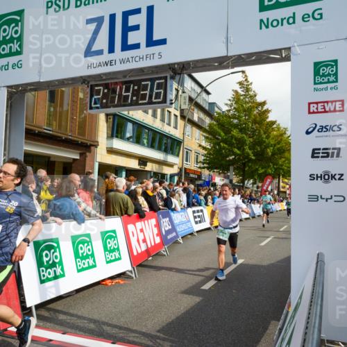 20.09.2026 - PSD Bank Halbmarathon LAZAROV Photography http://msf.ph/oto/10555448 20.09.2026 12:14:35 Ziel 1501, 1646, 1703, 2259, 2415, 2721, 2834, 3055, 3126, 3498, 3946 meine-sportfotos.de