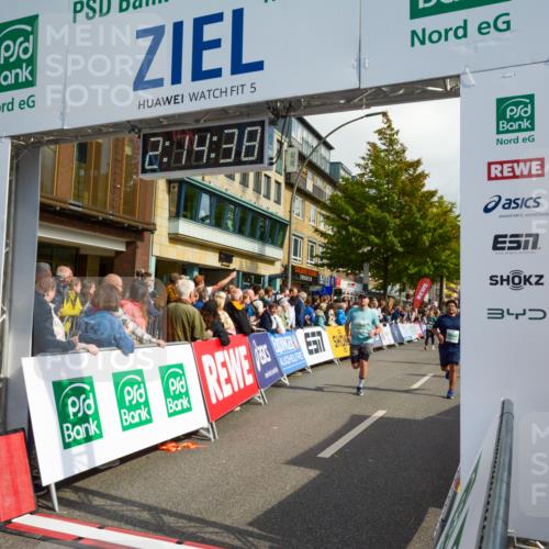 20.09.2026 - PSD Bank Halbmarathon LAZAROV Photography http://msf.ph/oto/10555458 20.09.2026 12:14:37 Ziel 1501, 1646, 1703, 2259, 2415, 2721, 2834, 3055, 3126, 3498, 3946 meine-sportfotos.de