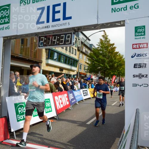20.09.2026 - PSD Bank Halbmarathon LAZAROV Photography http://msf.ph/oto/10555460 20.09.2026 12:14:39 Ziel 1501, 1646, 1703, 2259, 2415, 3126, 3498, 3946 meine-sportfotos.de